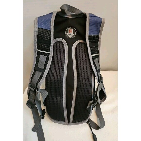 Columbus Hydration Pack Pre-owned Sanatized Great Condition Camelpack - Picture 2 of 9